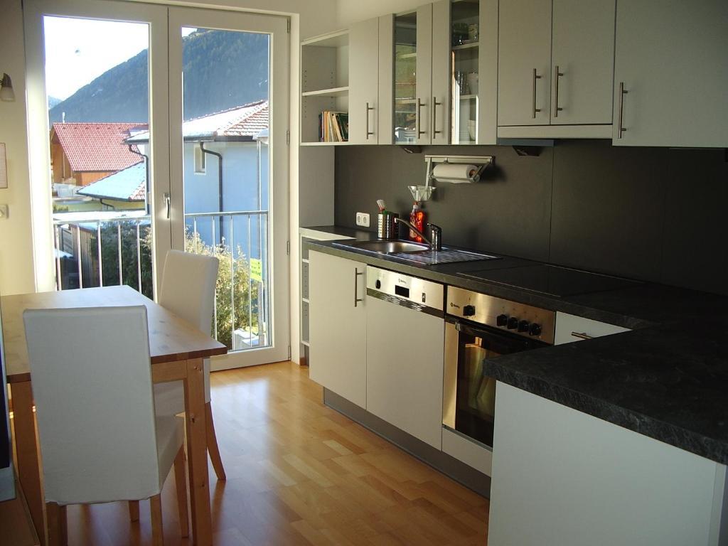Apartamento Haus Arosa Pettneu am Arlberg Habitación foto